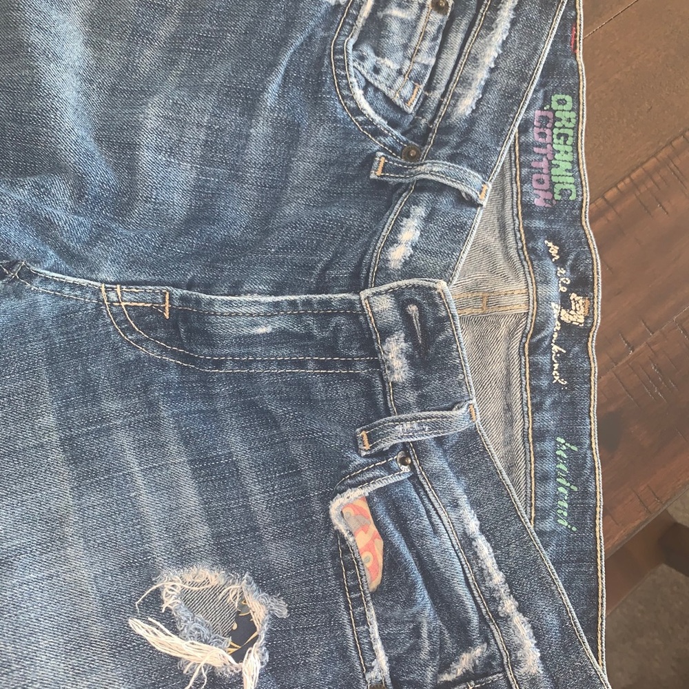 Jeans - Picture 3 of 4